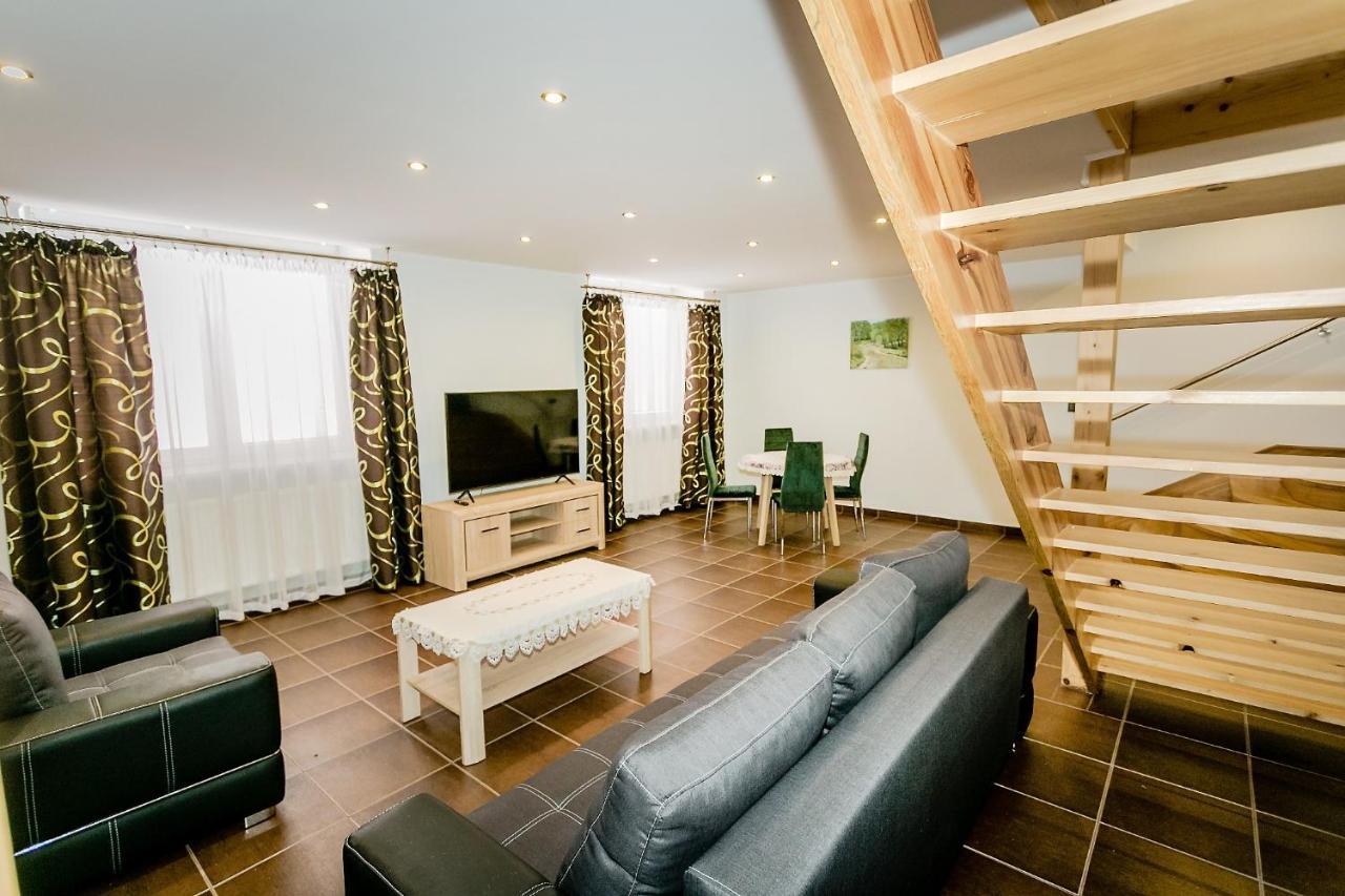 스타로바 볼라 Apartament Stalowa 아파트 외부 사진